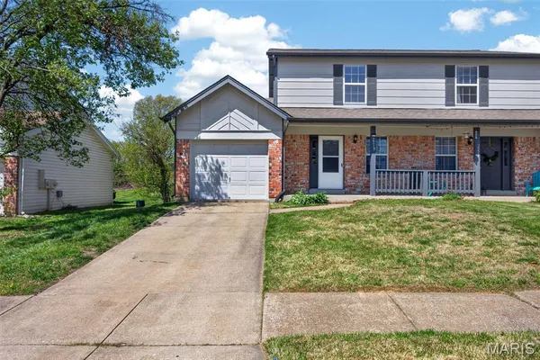 $1,475 | 2219 North Village Drive, St. Charles, MO 63303