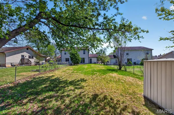 $1,475 | 2219 North Village Drive, St. Charles, MO 63303
