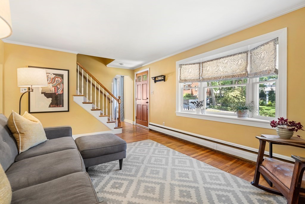 152 Ferncroft Road Milton, MA 02186 - Photo 3 of 30 Gallery Image 3