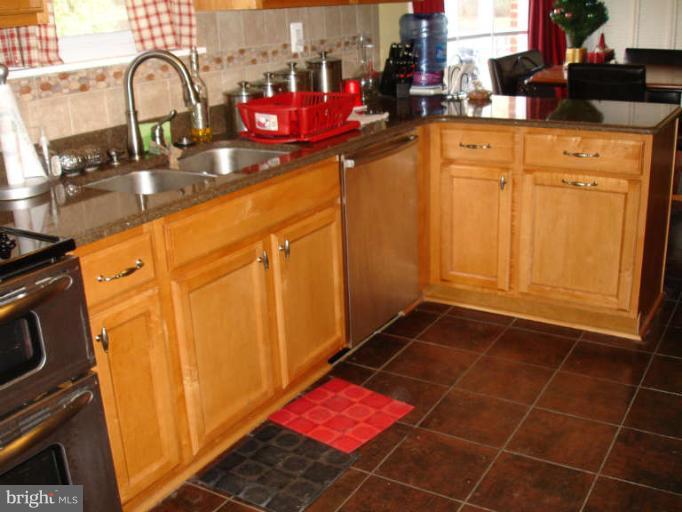 6302 Summerhill Road Temple Hills, MD 20748 - Photo 3 of 6 Kitchen