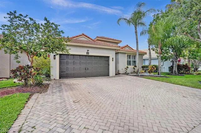 $649,999 | 5445 Northwest 122nd Drive, Coral Springs, FL 33076