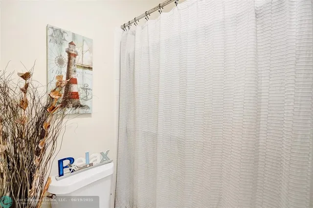 $649,999 | 5445 Northwest 122nd Drive, Coral Springs, FL 33076