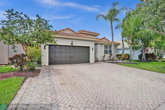 $649,999 | 5445 Northwest 122nd Drive, Coral Springs, FL 33076