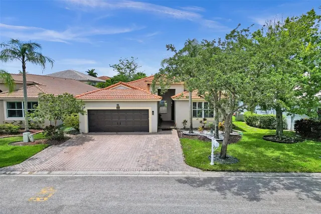 $649,999 | 5445 Northwest 122nd Drive, Coral Springs, FL 33076