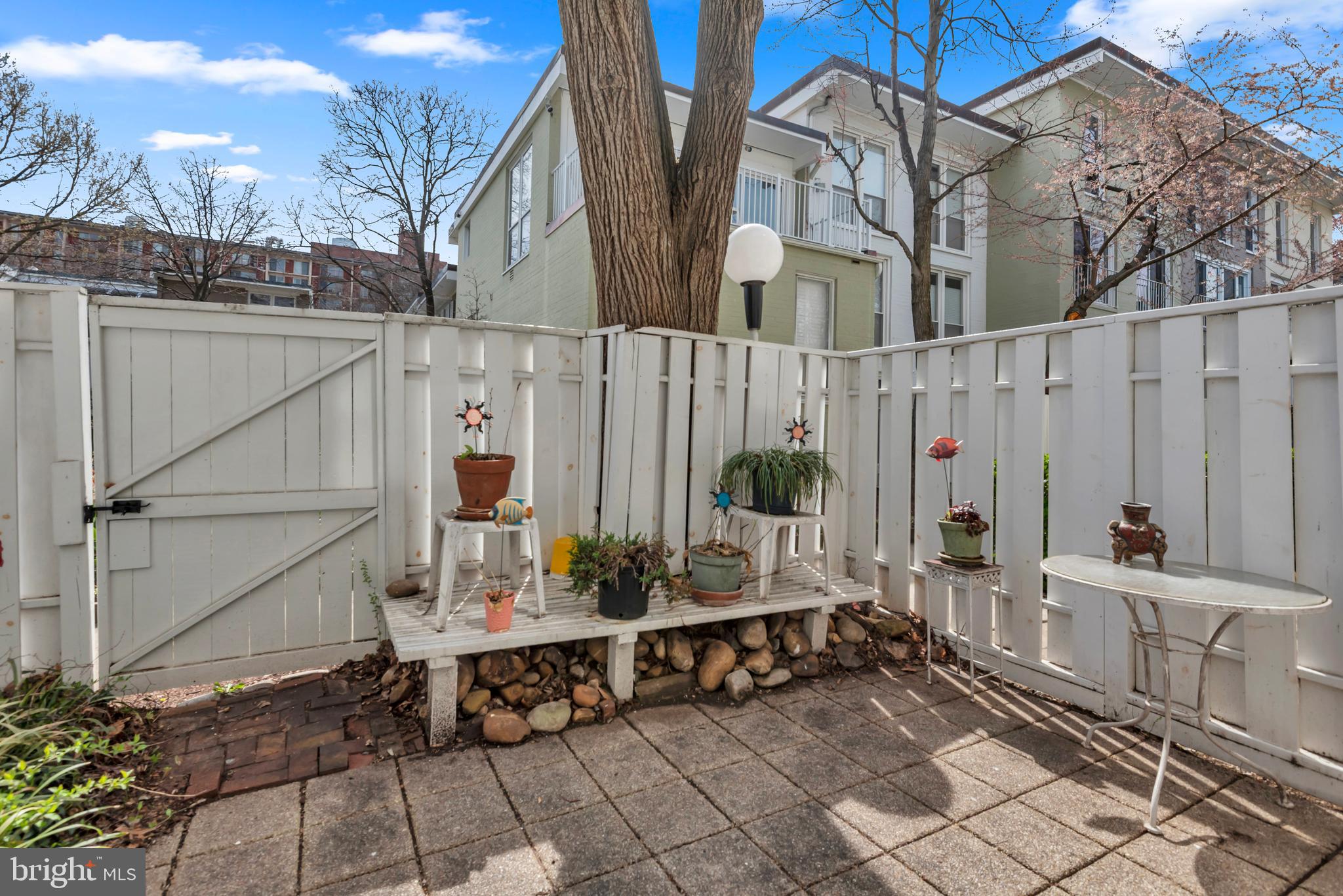 164 G Street Southwest, Unit 144 Washington, DC 20024 - Photo 38 of 71 Wooden Privacy Fencing