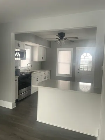 $205,000 | 601 South Henrietta Avenue, Rockford, IL 61102