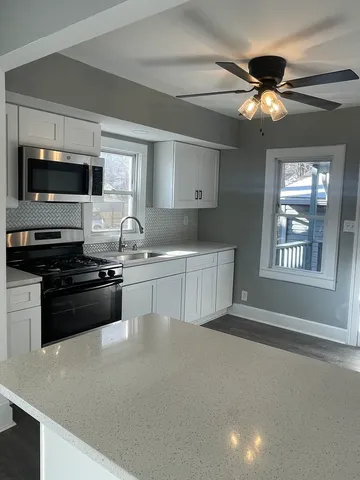 $205,000 | 601 South Henrietta Avenue, Rockford, IL 61102