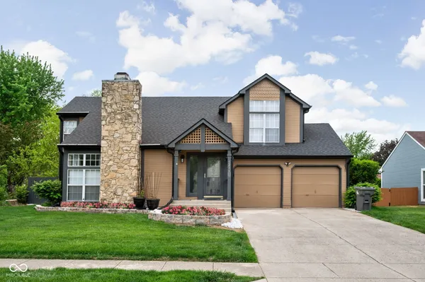 $339,900 | 9216 Homeside Drive, Indianapolis, IN 46250