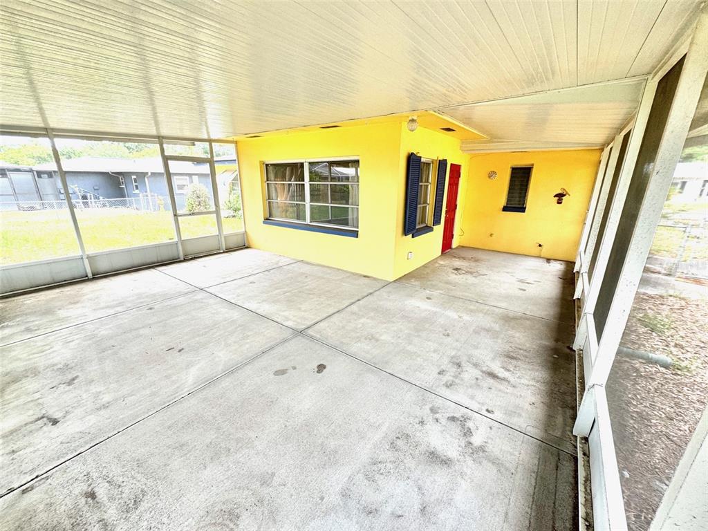 1035 Robmar Road Dunedin, FL 34698 - Photo 29 of 40 a view of a indoor basketball court