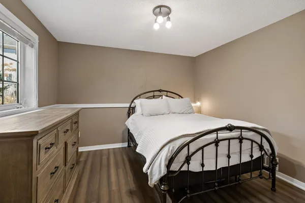 $550,000 | 20599 Islandview Circle, Lakeville, MN 55044