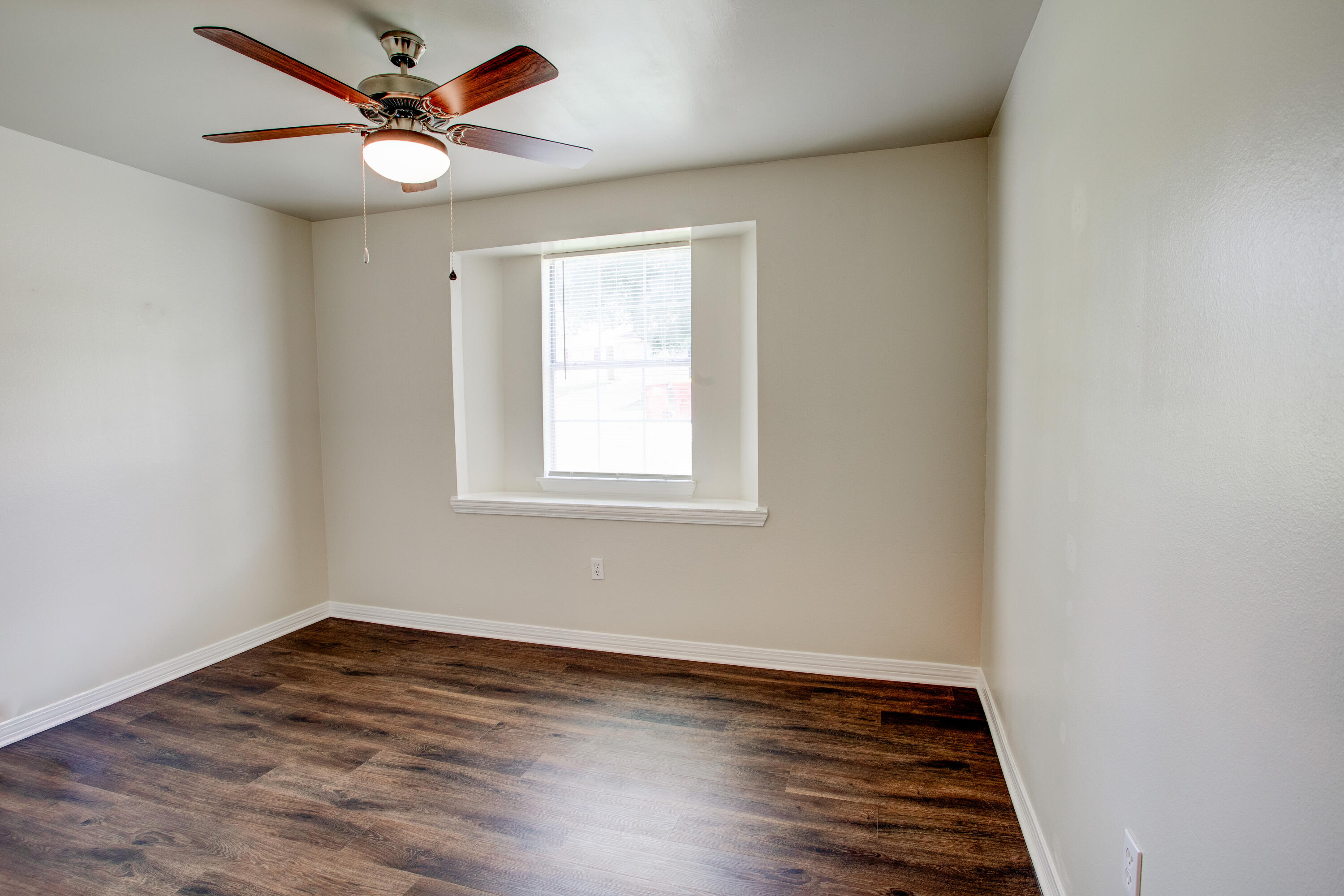 2878 Aplin Road Crestview, FL 32539 - Photo 29 of 45 Interior Bedroom 2