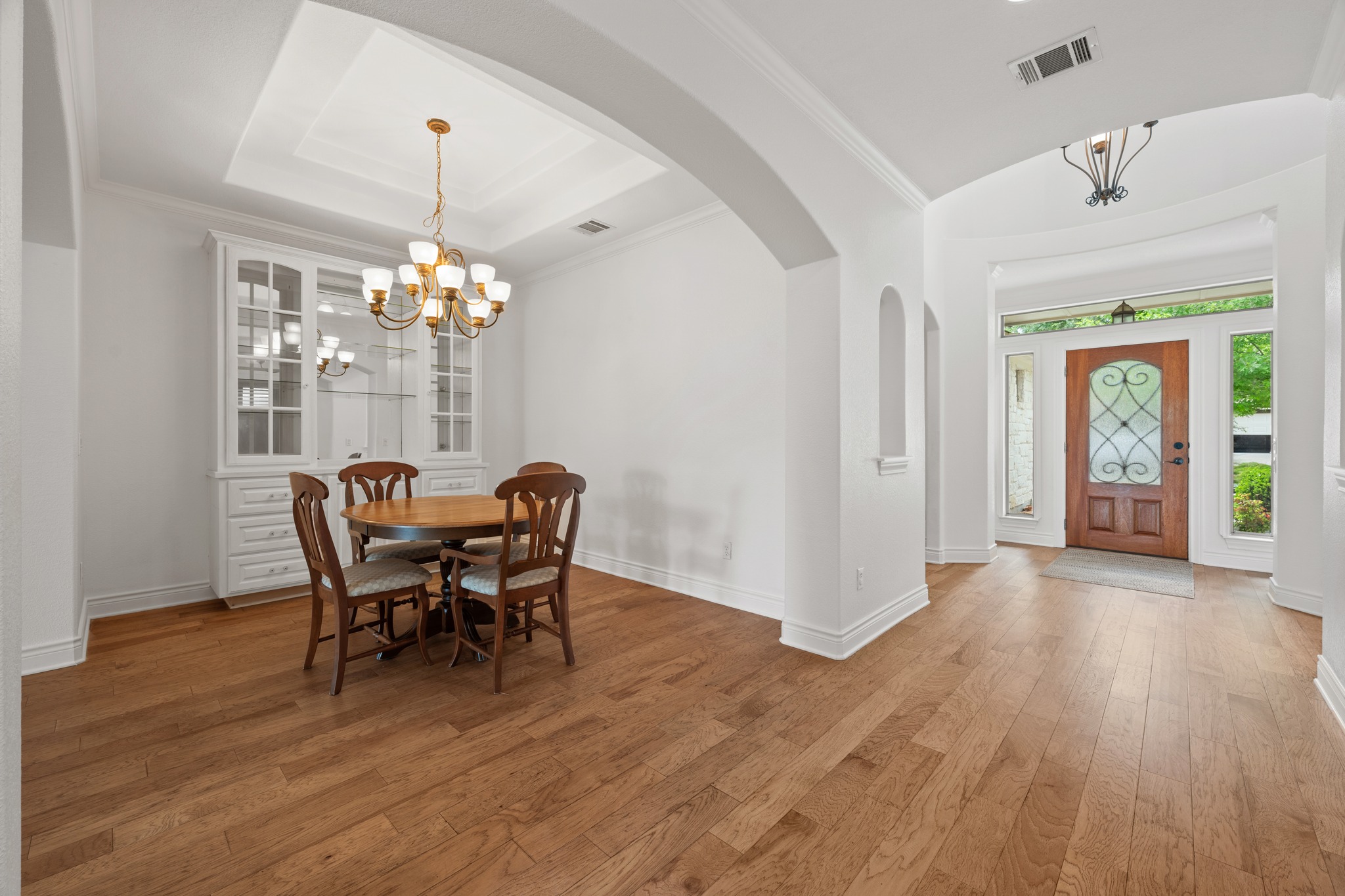 815 River Walk Trail Georgetown, TX 78633 - Photo 6 of 36 This expansive area offers plenty of room for your favorite heirloom table and china cabinet, providing a spacious setting for hosting large gatherings or community potlucks