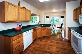 1265 Kiefer Creek Road Ballwin, MO 63021 - Photo 5 of 28 Gallery Image 5