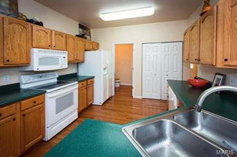 1265 Kiefer Creek Road Ballwin, MO 63021 - Photo 7 of 28 Gallery Image 7