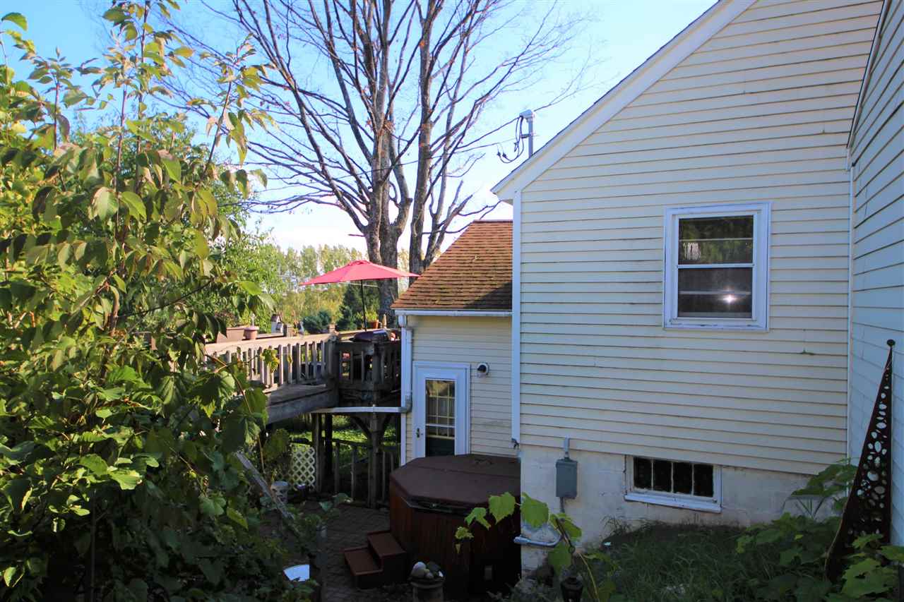 14826 Center Road Traverse City, MI 49686 - Photo 4 of 31 1880600-3.JPG