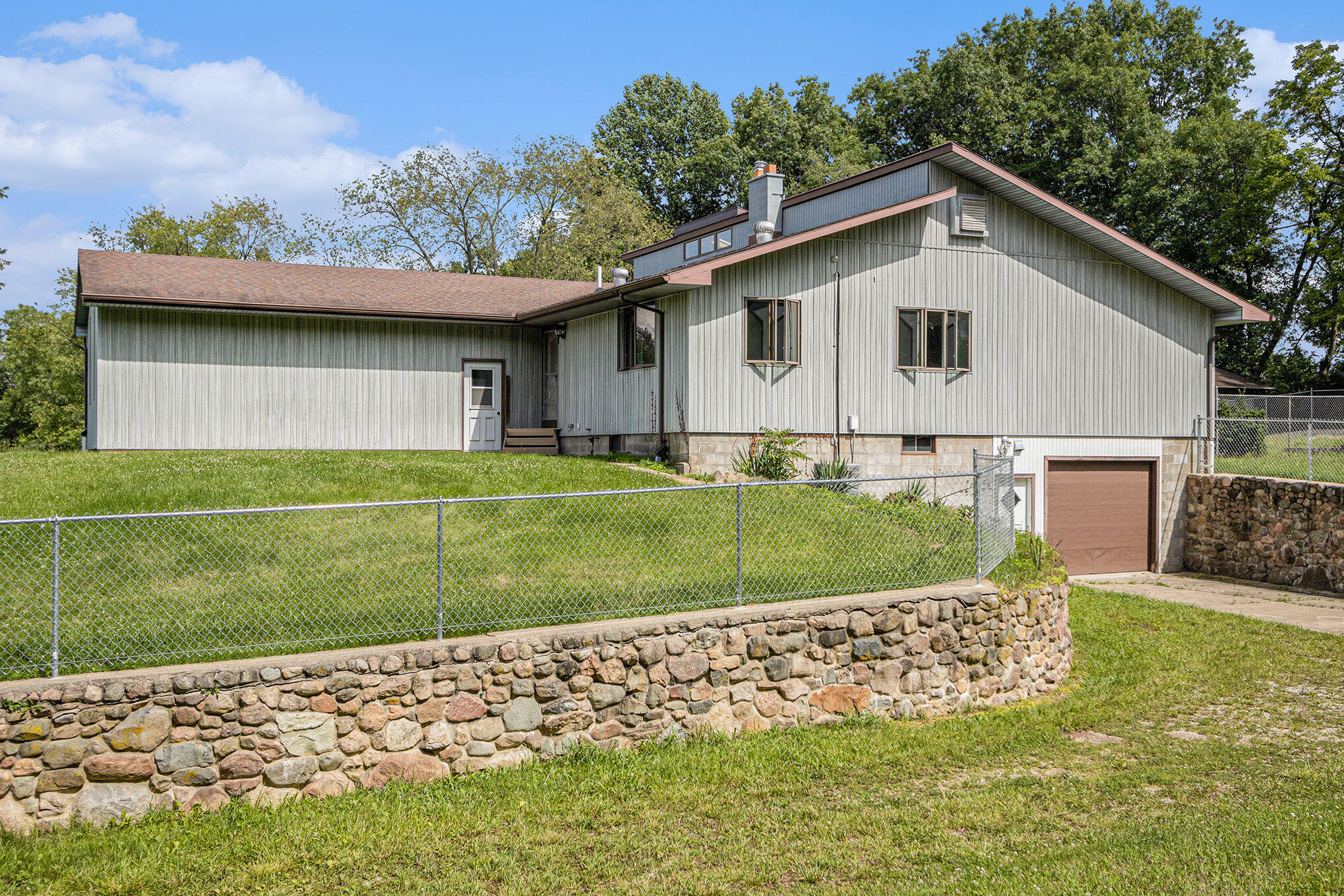 8648 Reynolds Road Bellevue, MI 49021 - Photo 3 of 41 037_8648reynolds_57