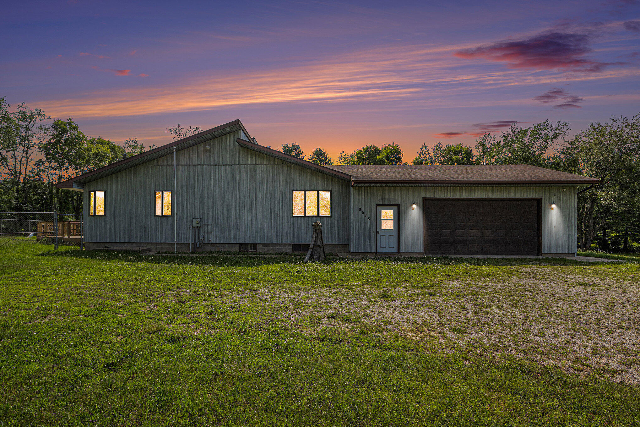 8648 Reynolds Road Bellevue, MI 49021 - Photo 40 of 41 001_8648reynolds_48twilight