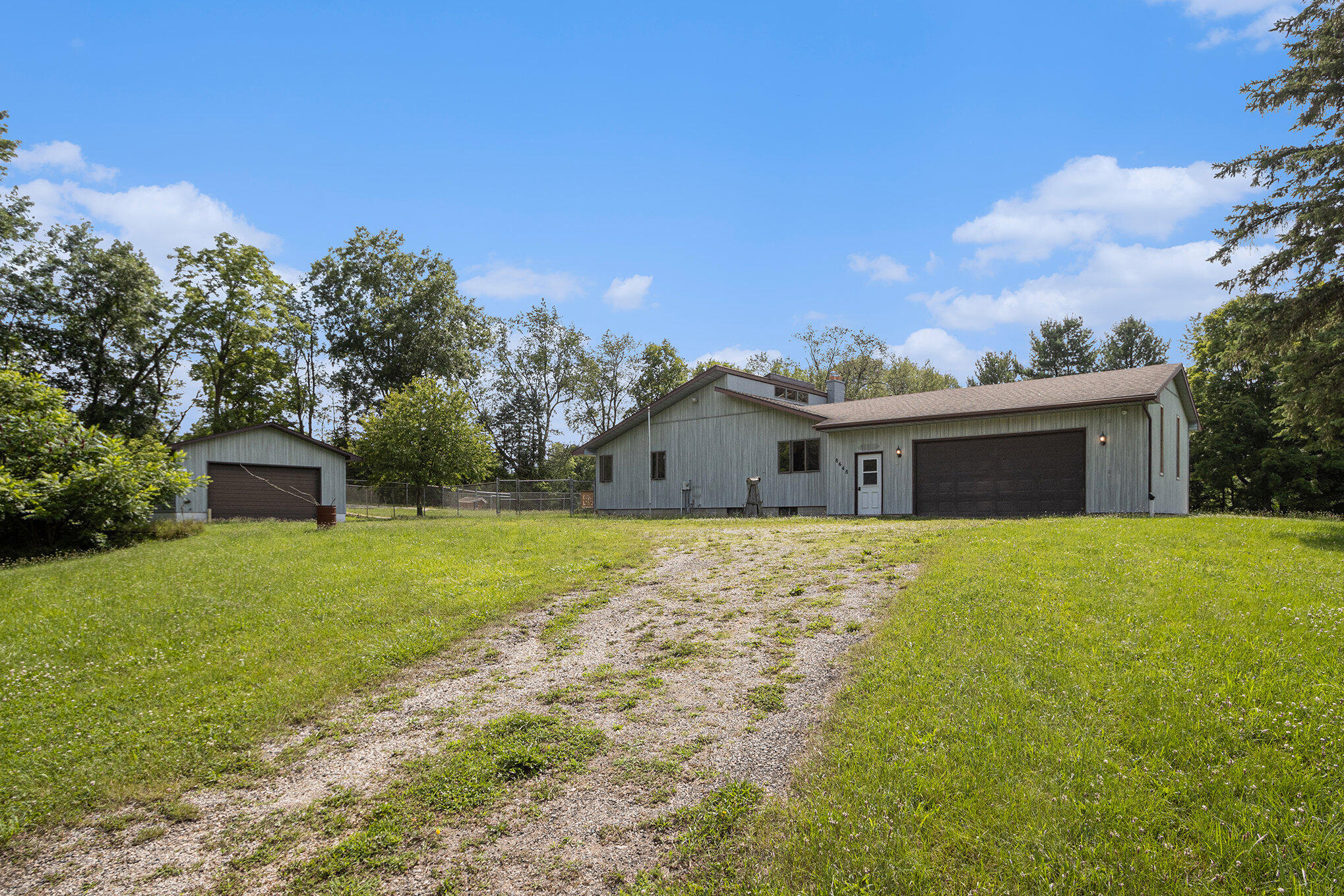 8648 Reynolds Road Bellevue, MI 49021 - Photo 9 of 41 004_8648reynolds_46