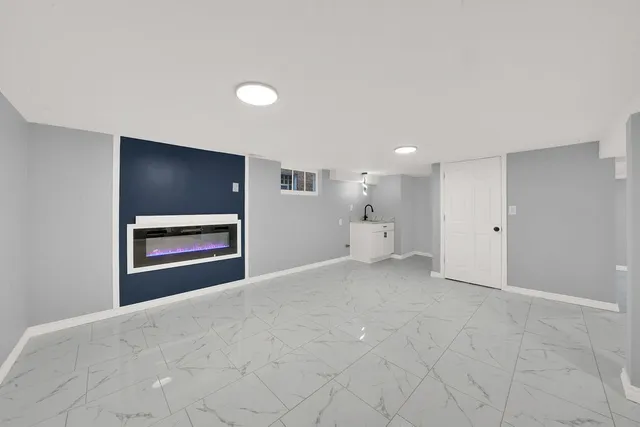 $399,900 | 8047 South Mozart Street, Chicago, IL 60652