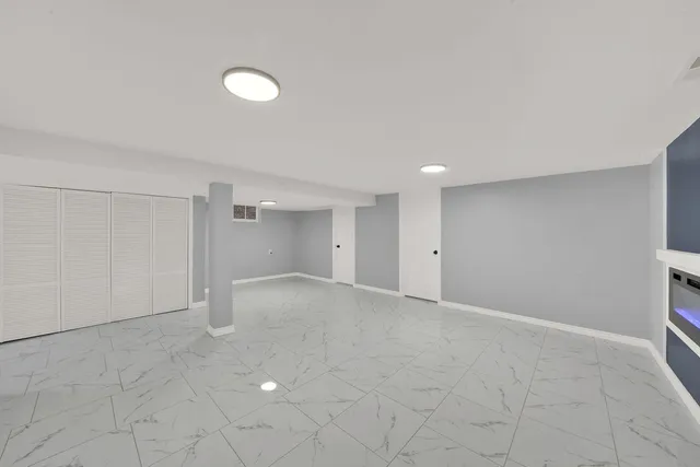 $399,900 | 8047 South Mozart Street, Chicago, IL 60652