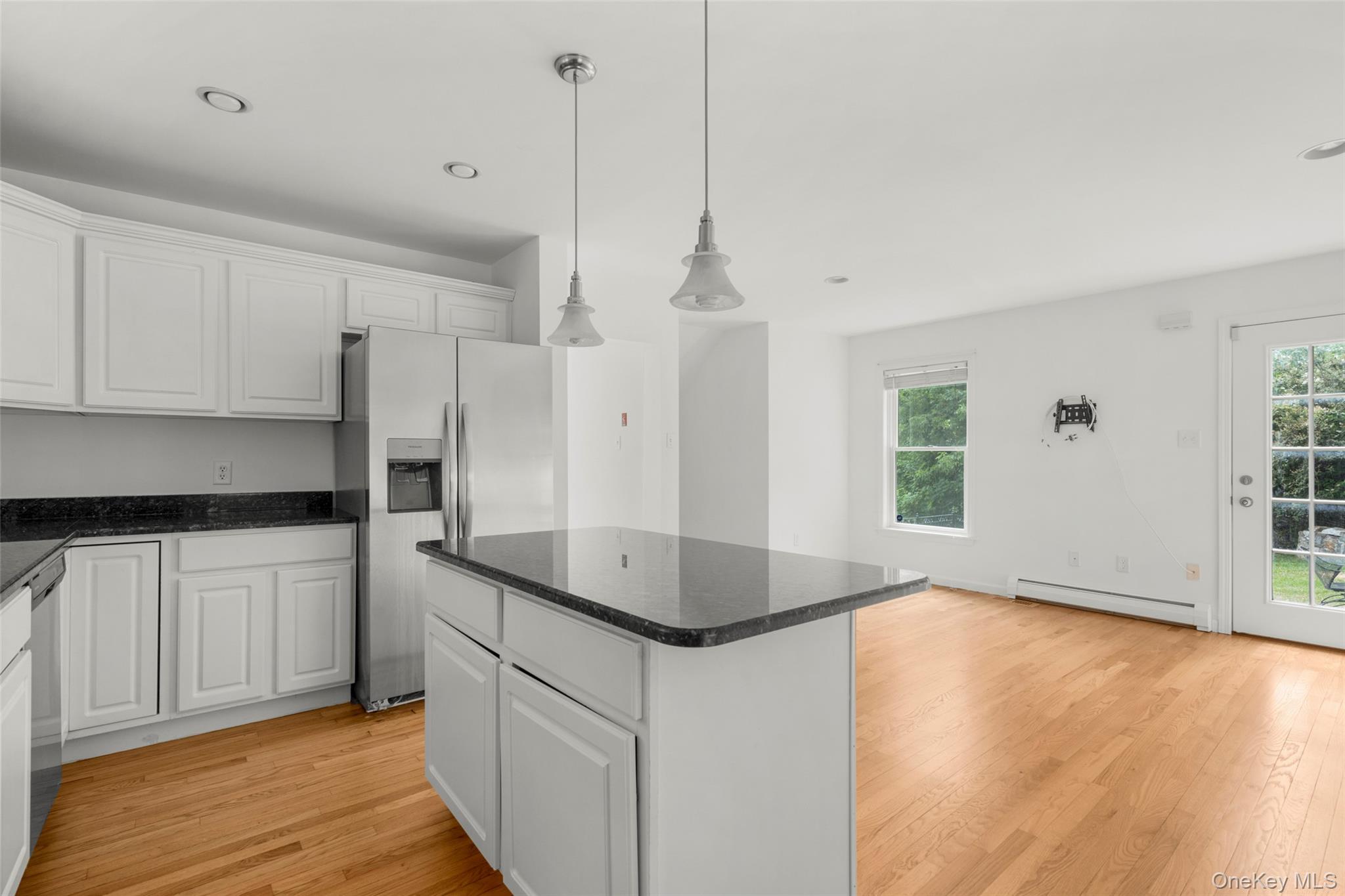 109 Tanglewylde Road Lake Peekskill, NY 10537 - Photo 15 of 35