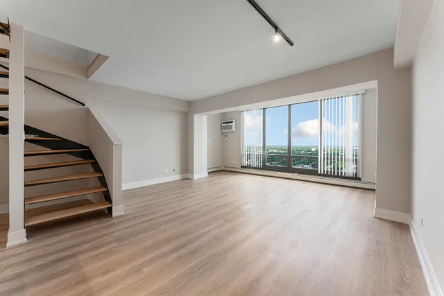 $2,311 | 6166 North Sheridan Road, Unit 16A, Chicago, IL 60660