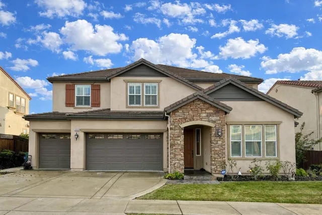 $2,650,000 | 2550 Molinaro Way, Dublin, CA 94568