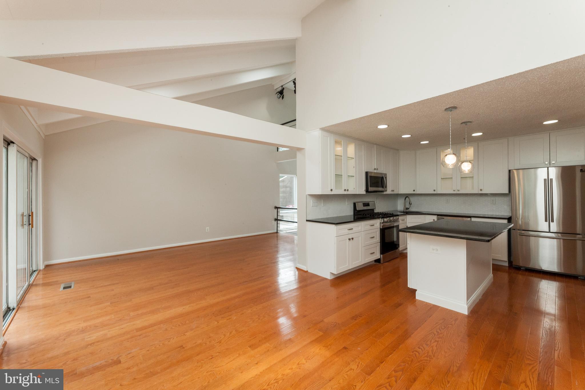 9302 Raintree Road Burke, VA 22015 - Photo 14 of 45 Gallery Image 14