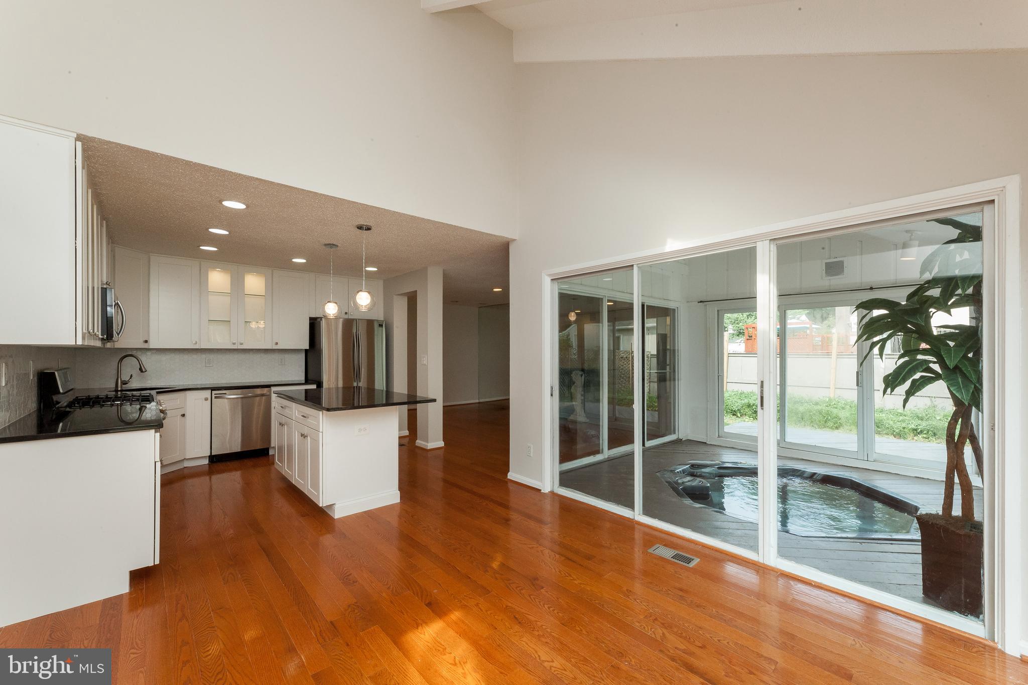9302 Raintree Road Burke, VA 22015 - Photo 15 of 45 Gallery Image 15