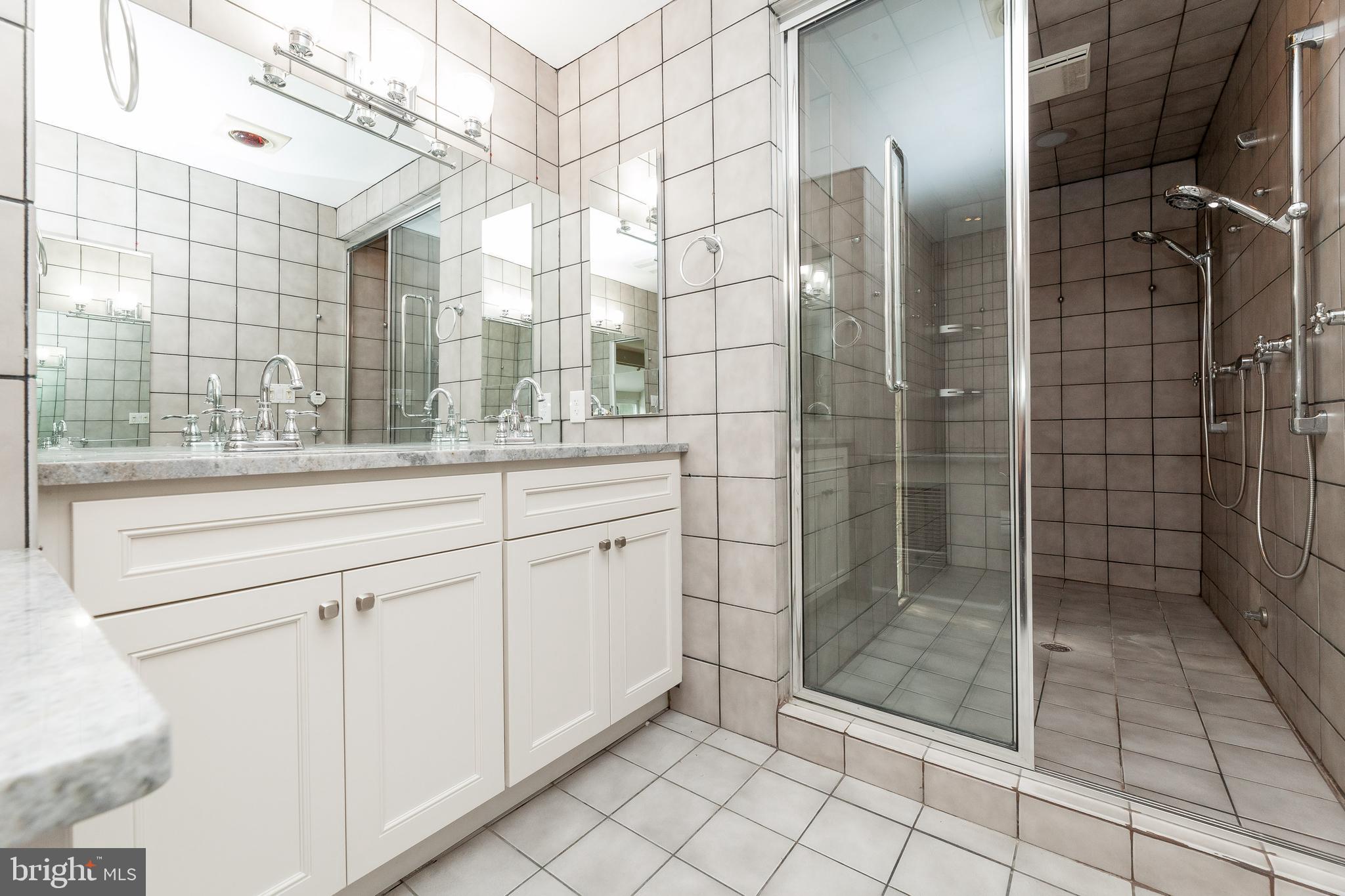 9302 Raintree Road Burke, VA 22015 - Photo 25 of 45 Gallery Image 25