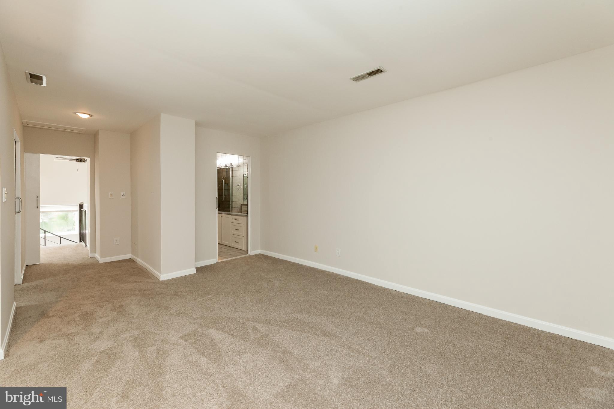 9302 Raintree Road Burke, VA 22015 - Photo 28 of 45 Gallery Image 28