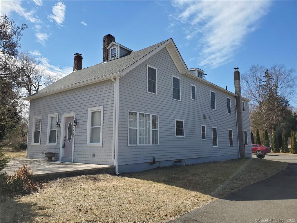 107 Long Hill Road Clinton, CT 06413 - Photo 1 of 1 Front and Side