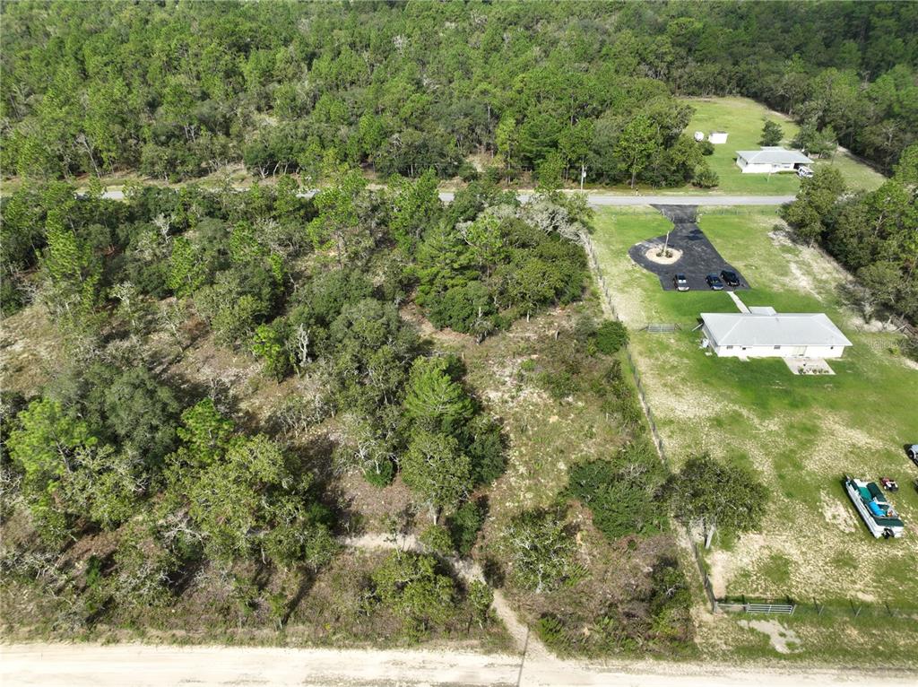 Tbd Southeast 129th Court Dunnellon, FL 34431 - Photo 6 of 25 a view of a yard