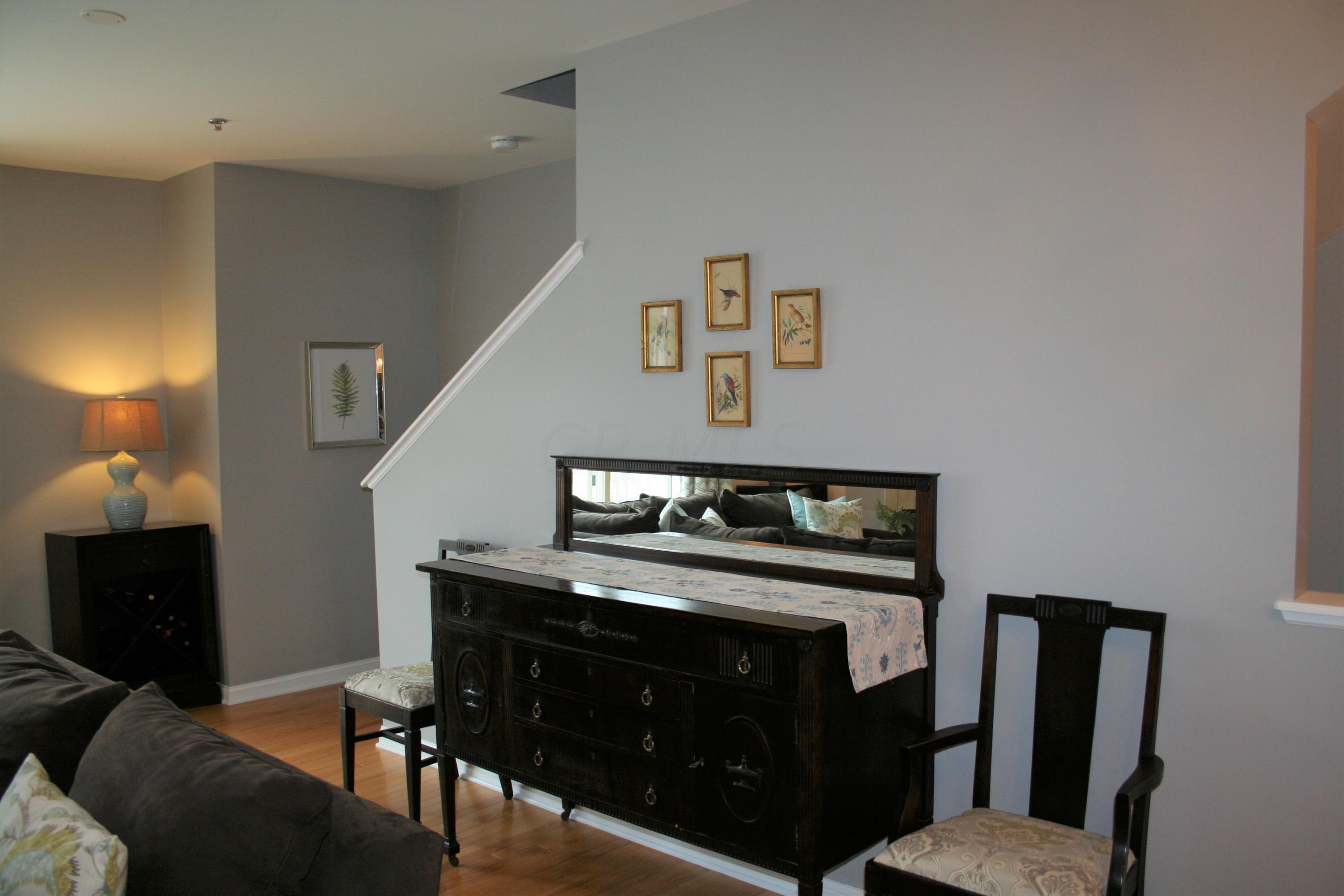 1768 Ridgecliff Road Columbus, OH 43221 - Photo 17 of 33 Gallery Image 17