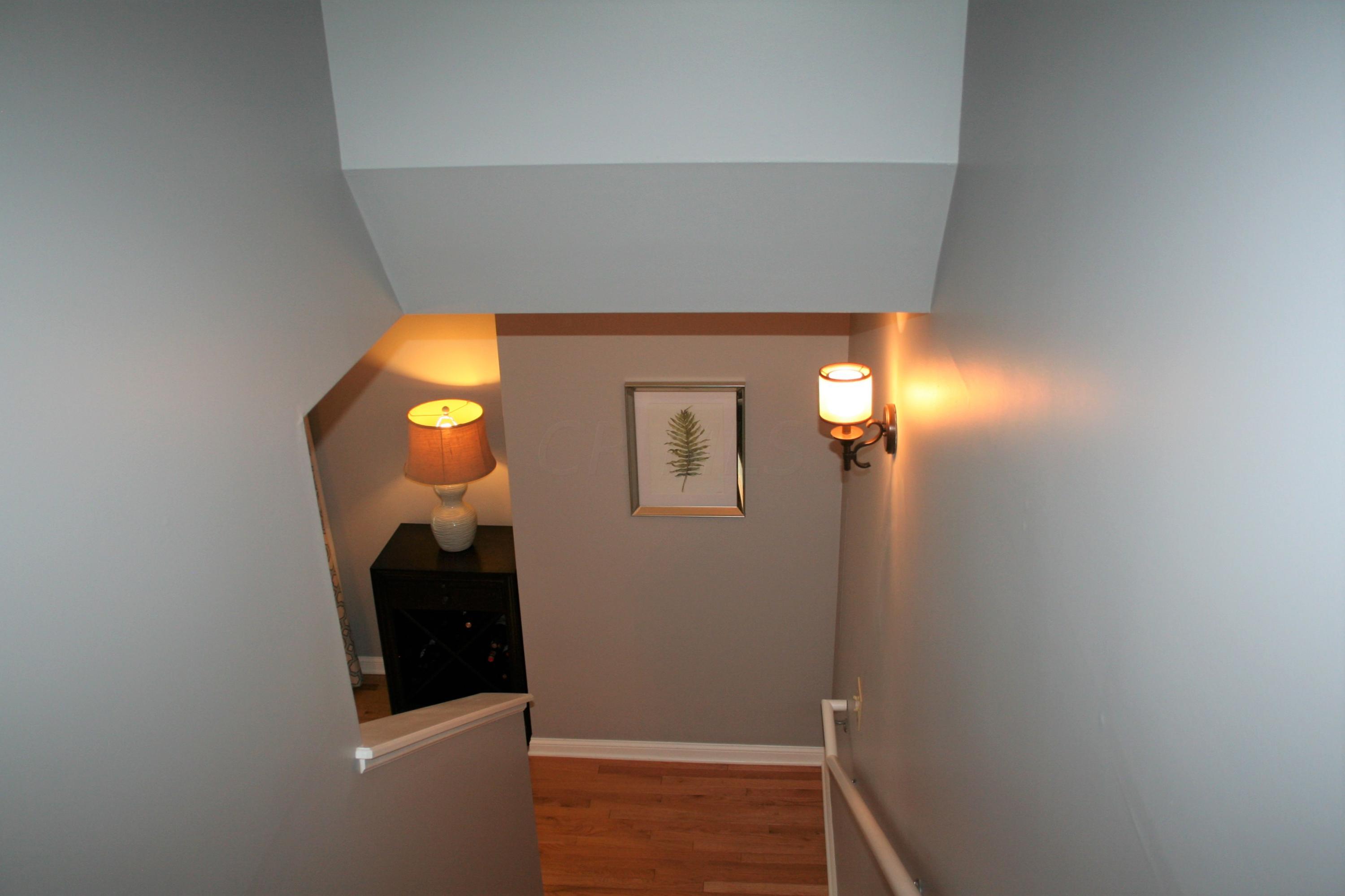 1768 Ridgecliff Road Columbus, OH 43221 - Photo 18 of 33 Gallery Image 18
