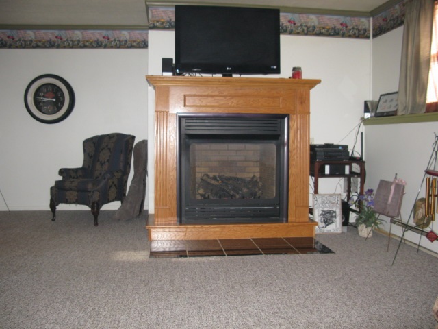 201 Park Lane Butler, IN 46721 - Photo 12 of 19 Gallery Image 12