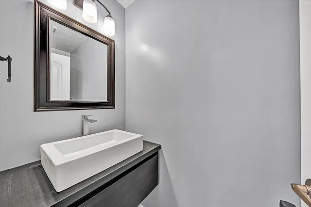 $250,000 | 7122 Woods Crossing Drive, Roanoke, VA 24018