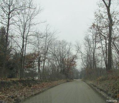 2701 Porter Road White Lake, MI 48383 - Photo 5 of 6 706465739 Street view.jpg