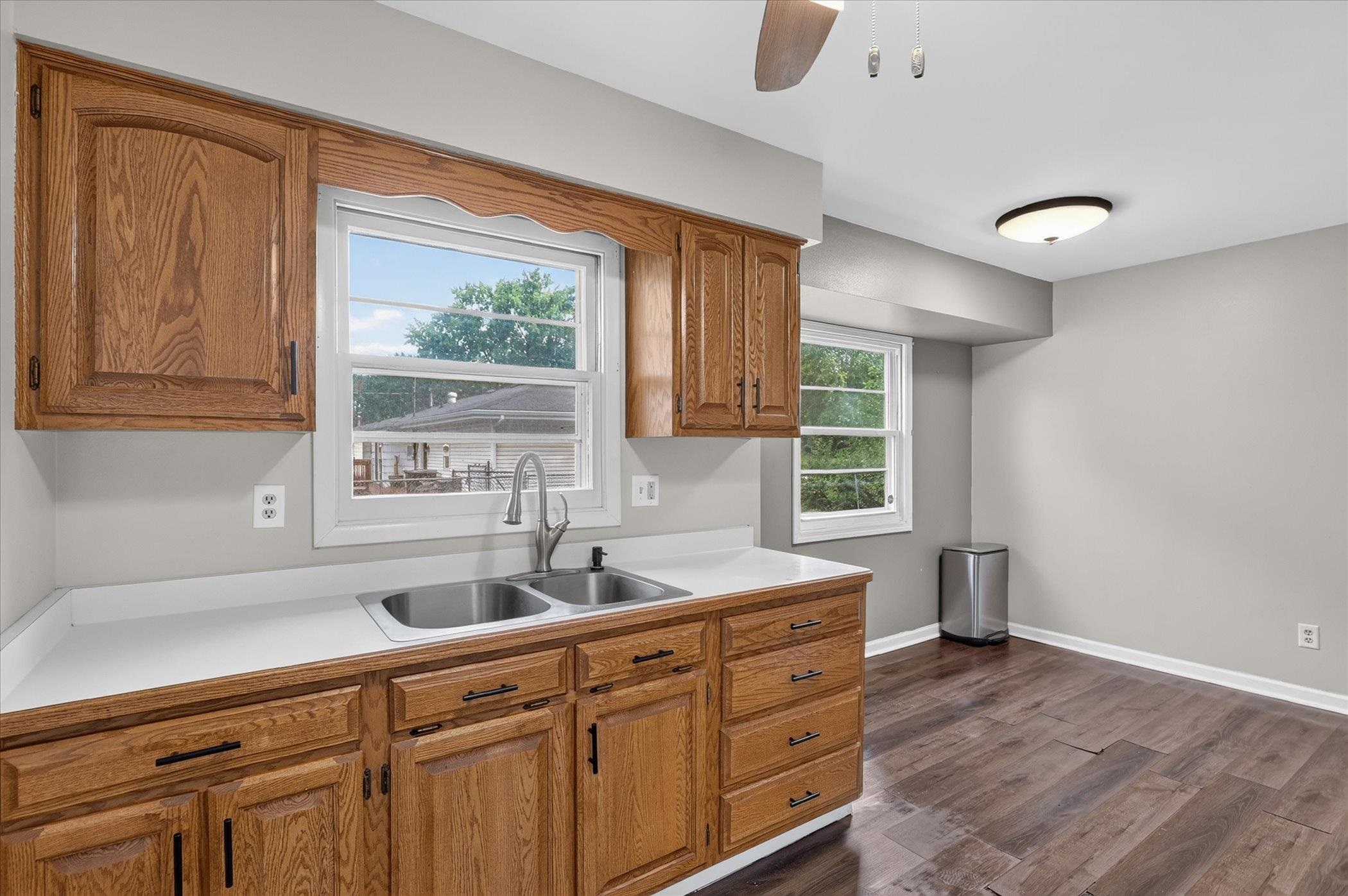 1965 Robin Road Beloit, WI 53511 - Photo 11 of 32 Gallery Image 11