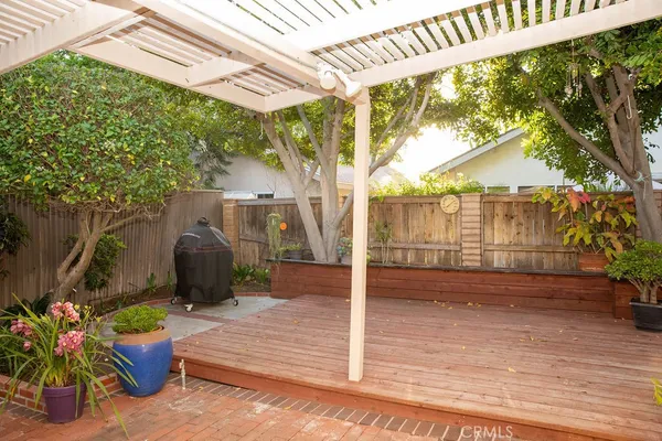 $1,555,000 | 42 Almond Tree Lane, Irvine, CA 92612