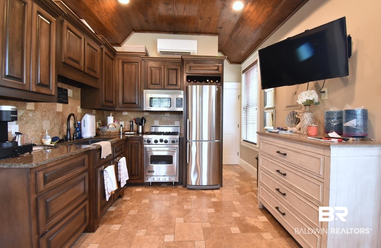 28888 Canal Road, Unit 9 Orange Beach, AL 36561 - Photo 3 of 17 Gallery Image 3