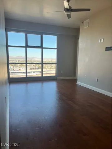 $2,000 | 150 South Las Vegas Boulevard, Unit 1802, Las Vegas, NV 89101