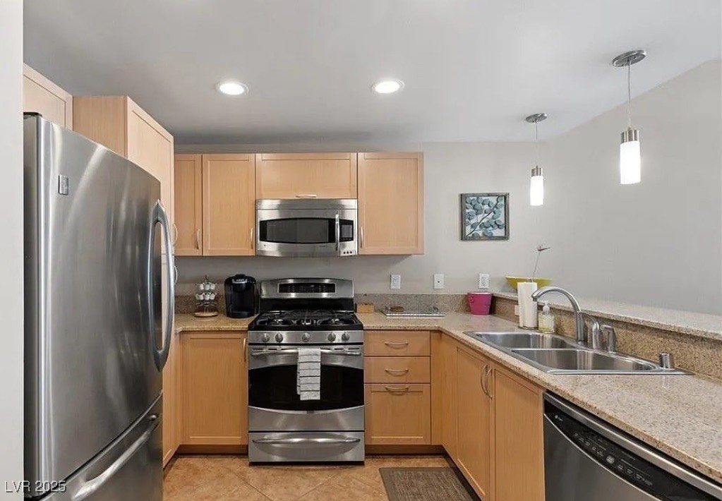 150 South Las Vegas Boulevard, Unit 1802 Las Vegas, NV 89101 - Photo 6 of 18