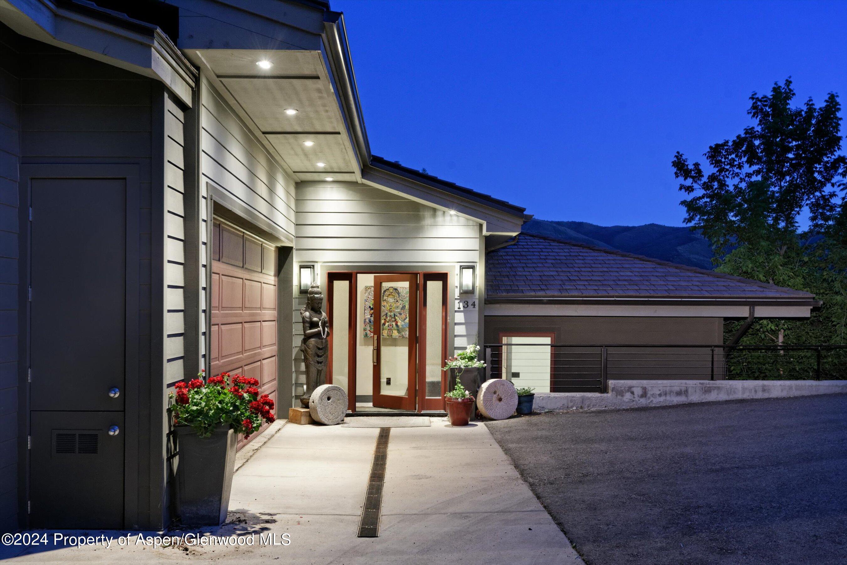 30-134Ridge_HiRes220615007