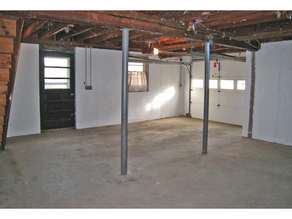 62 Cutts Road Kittery, ME 03904 - Photo 18 of 24 Gallery Image 18