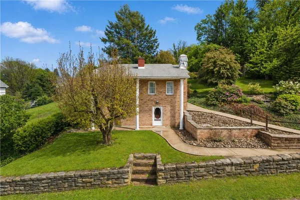 $99,900 | 665 Main Street, Irwin, PA 15642