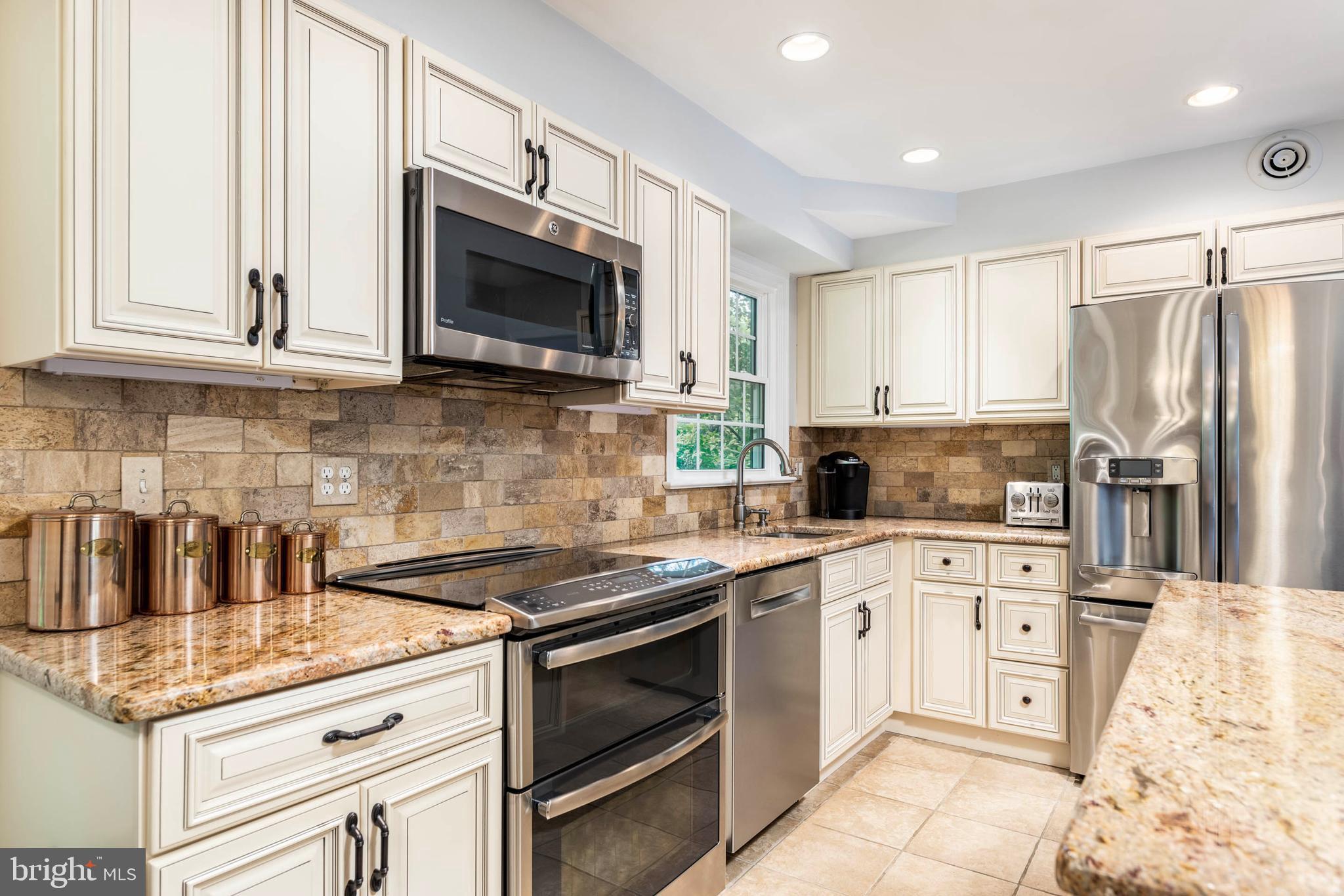 210 Gulph Creek Road Wayne, PA 19087 - Photo 8 of 46 kitchen