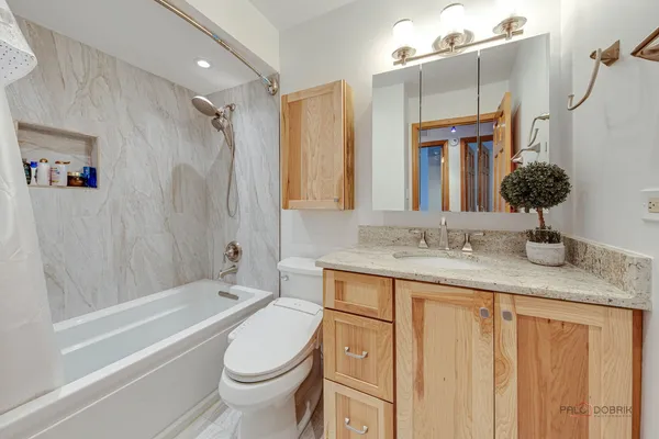 $385,000 | 456 Harmony Drive, Wheeling, IL 60090