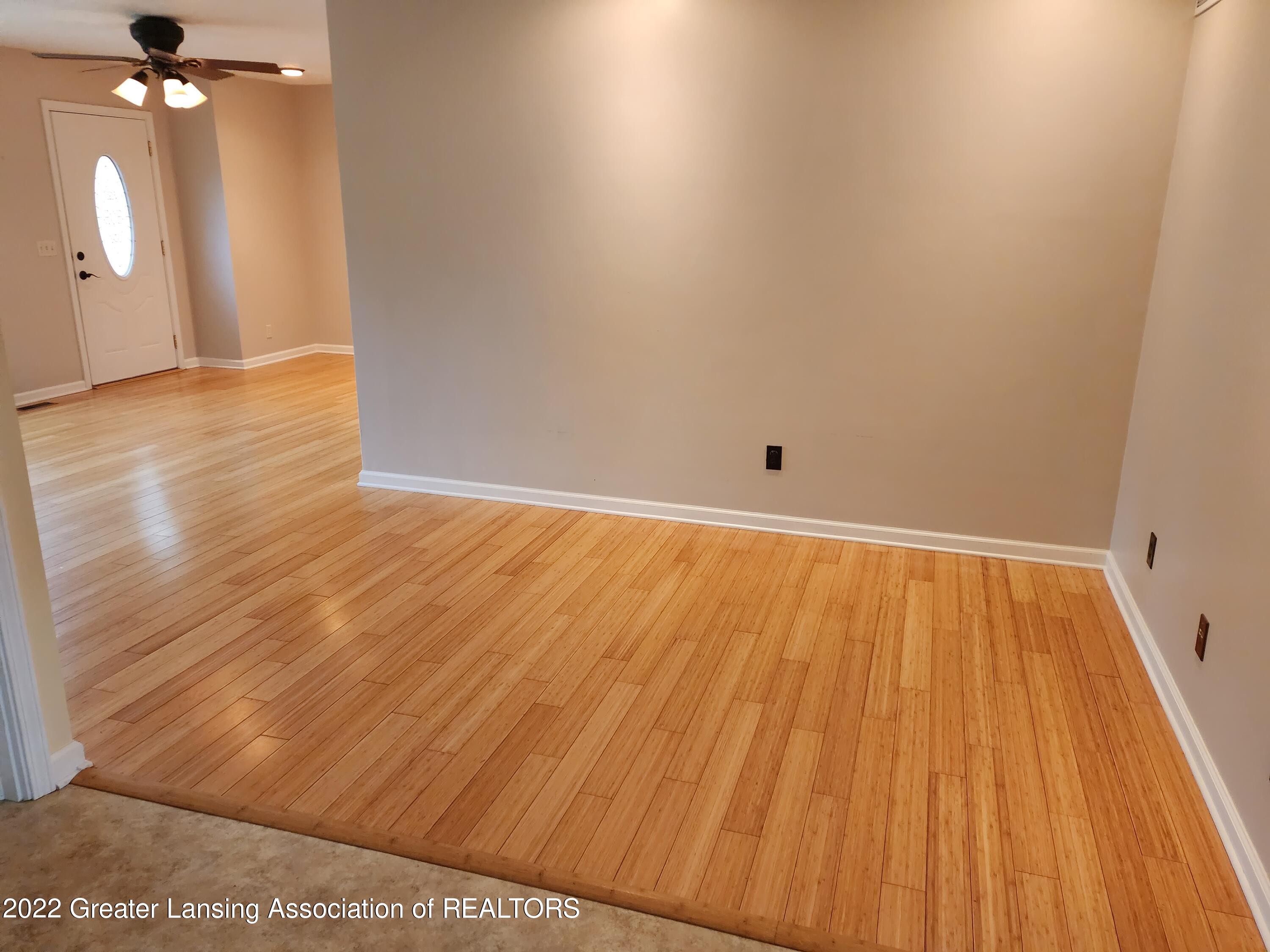 2305 Arlington Road Lansing, MI 48906 - Photo 6 of 30 Great Room