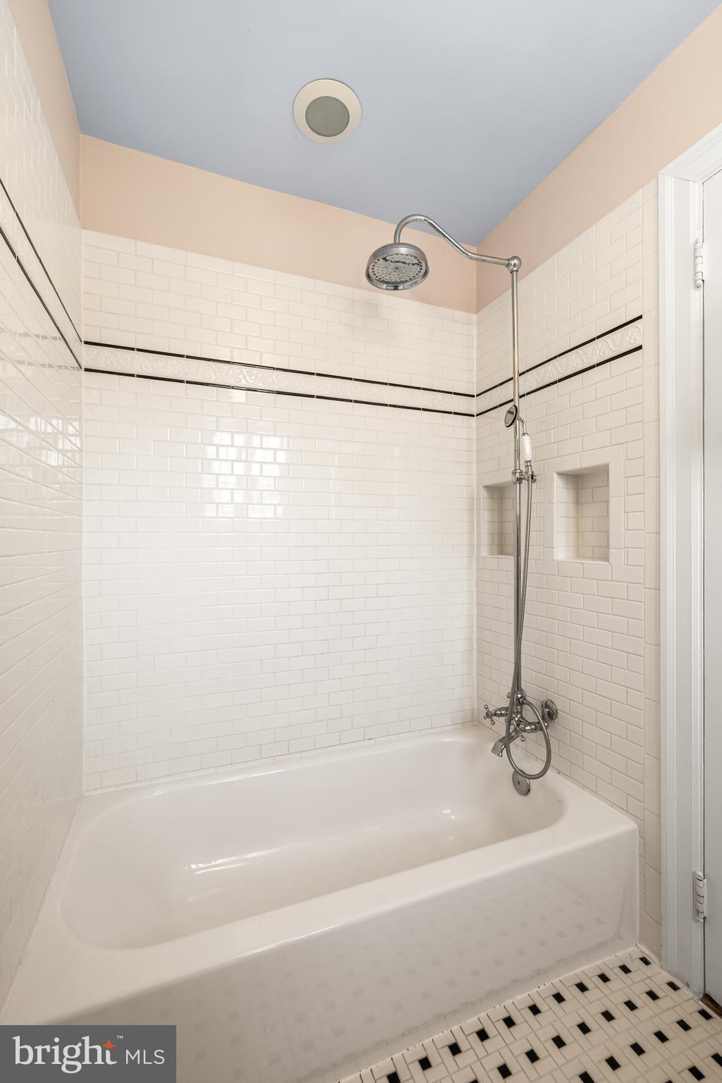 307 East Highfield Road Baltimore, MD 21218 - Photo 42 of 59